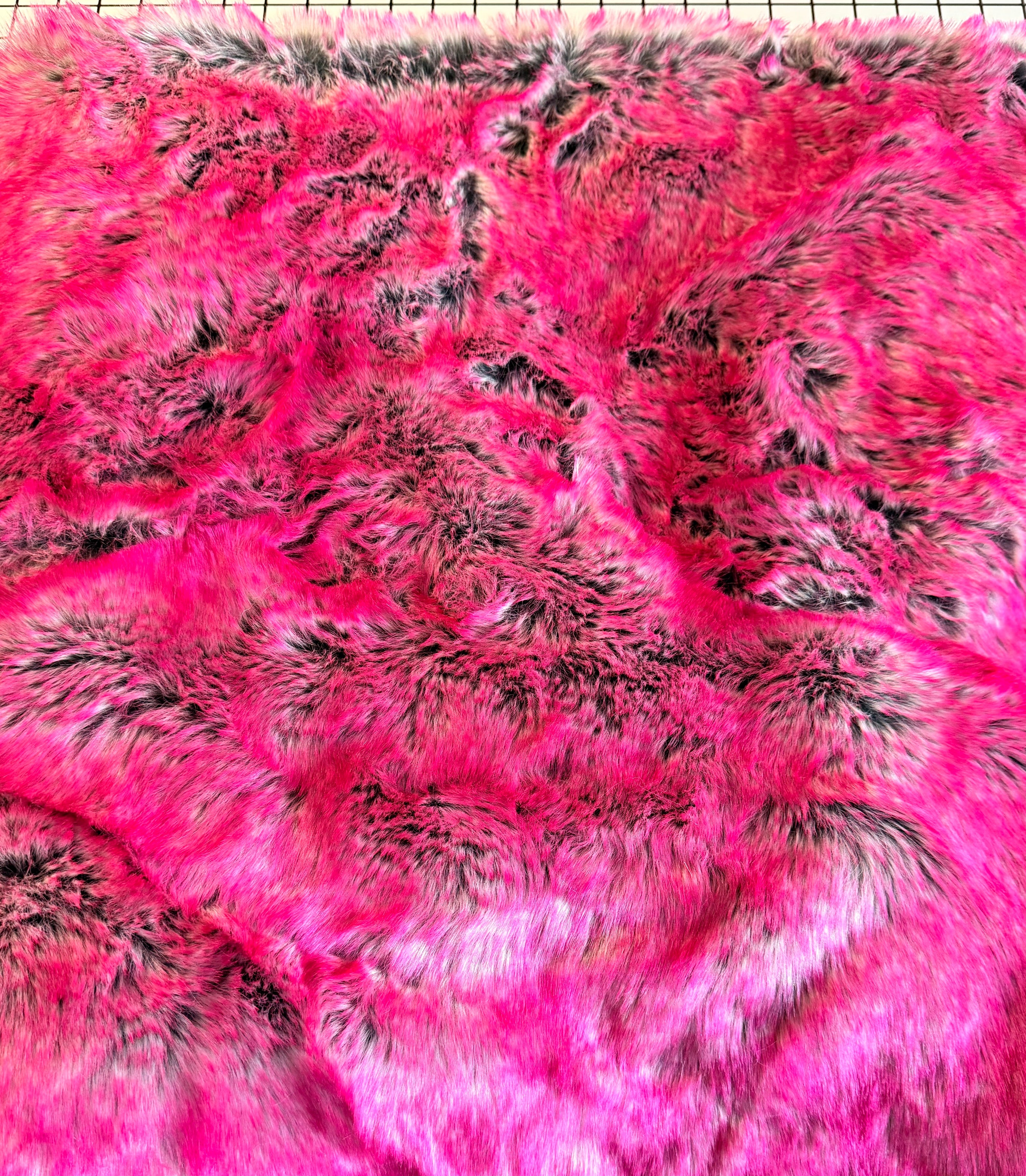 PRE-SALE Zahra Oversized Fur Tote Bag (Fuschia)